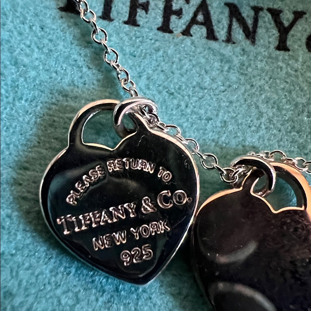 Tiffany double mini heart sterling necklace - Picture 3 of 7